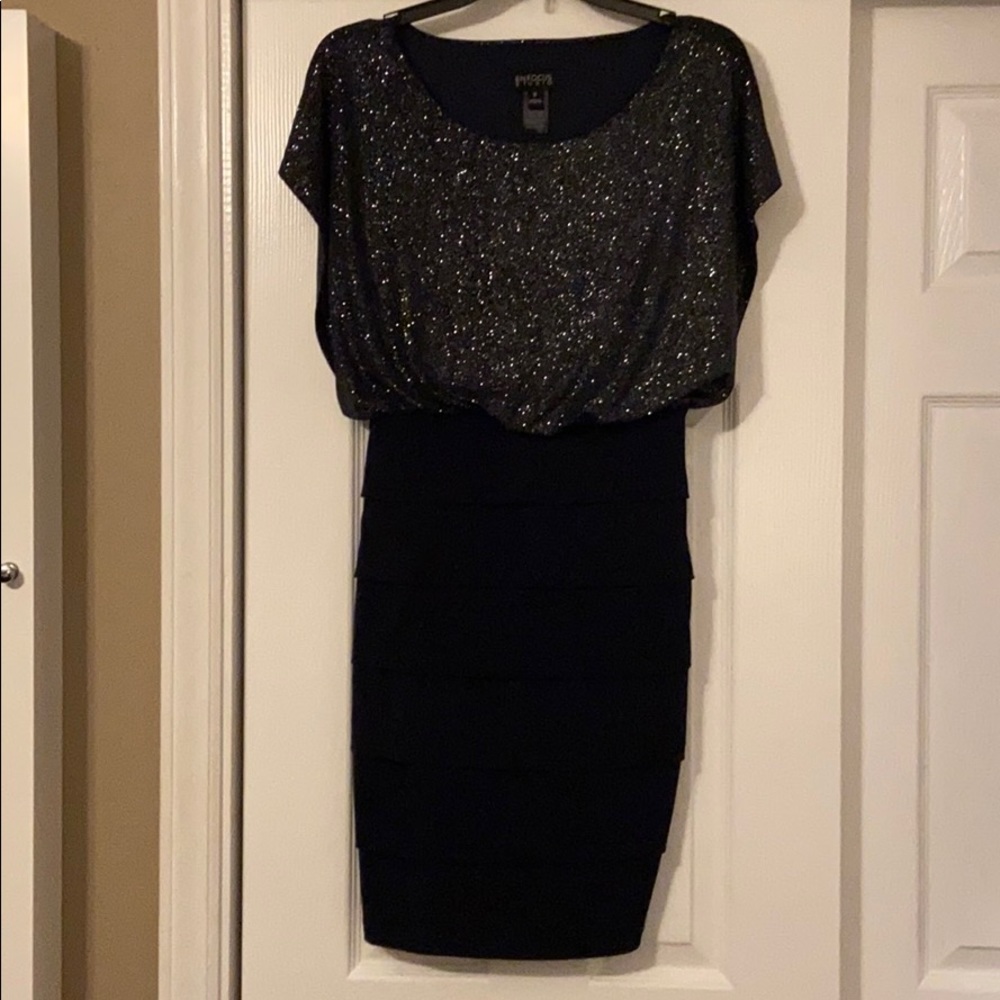 Beautiful sparkly dress!